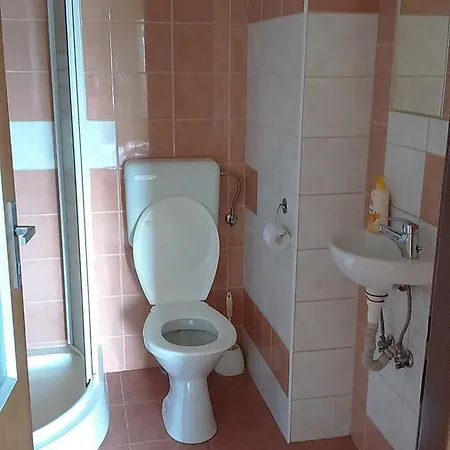 Ubytovanie Na Vrchu Ubytovanie v rodine Piest'any