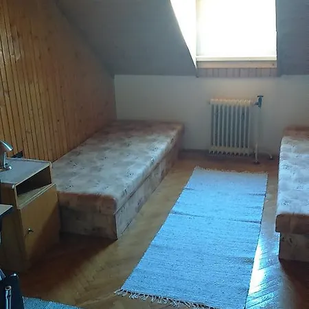 Ubytovanie Na Vrchu Ubytovanie v rodine Piest'any